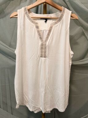 White House Black Market Ivory Embellished Sleeveless Top